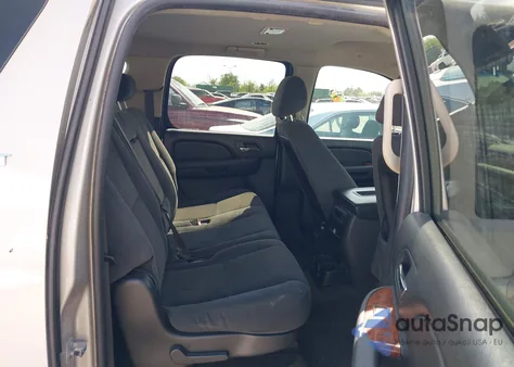 2007 Chevrolet Suburban 1500 Lt из США, поврежденный, VIN 1GNFC16097J338927